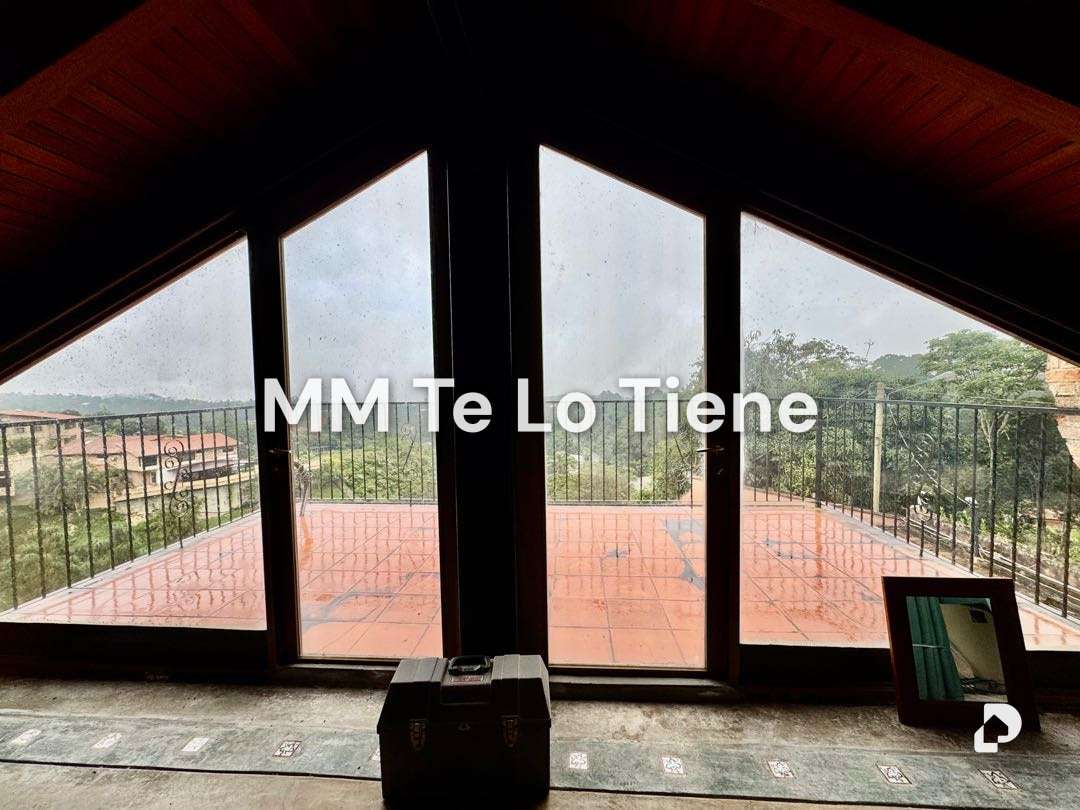 House in La Unión, Caracas – 35