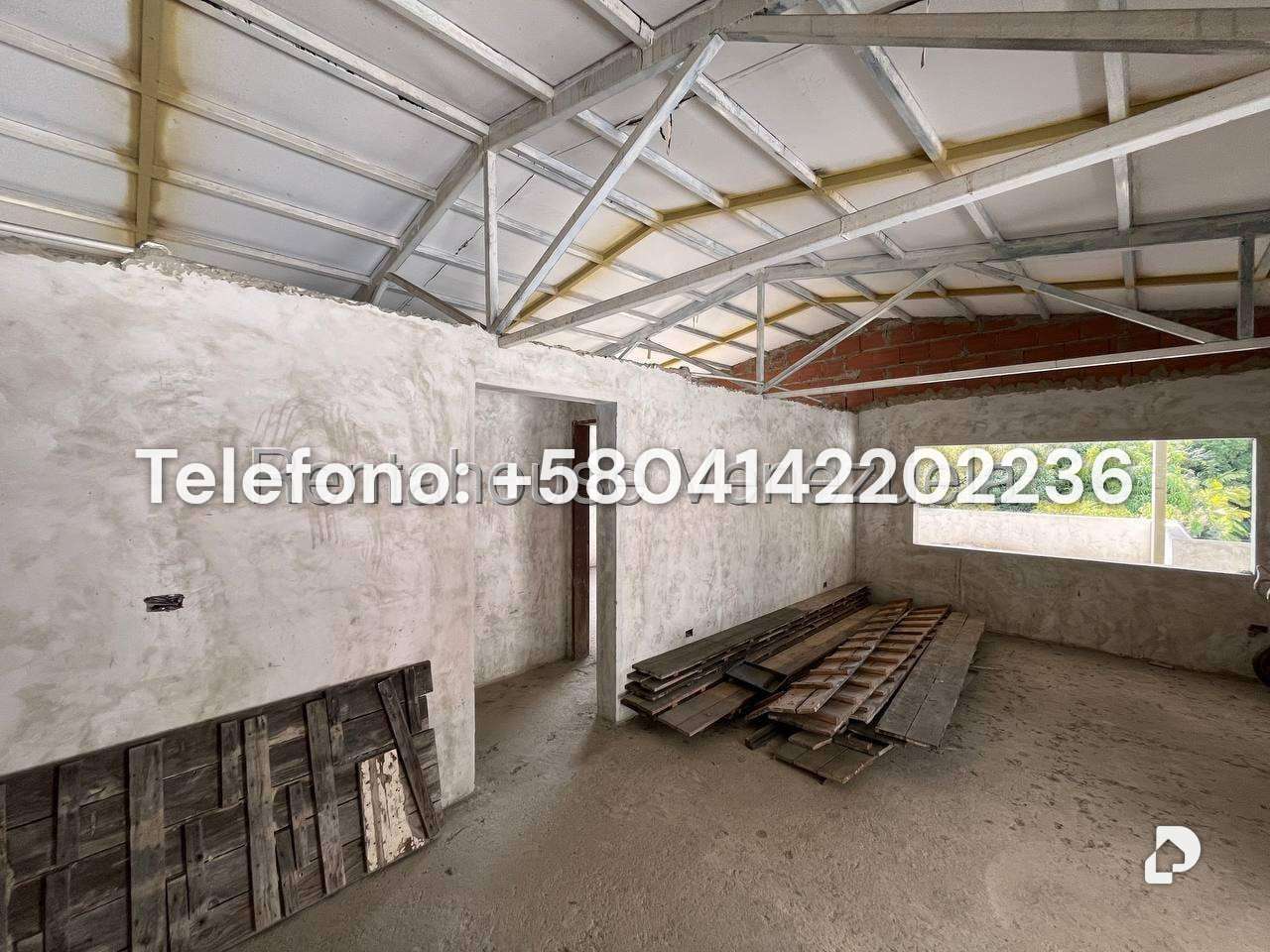 Casa en Altamira, Caracas – 28