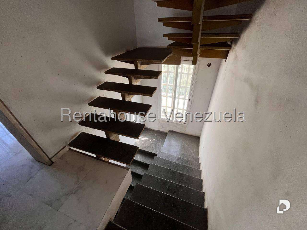 Casa en Altamira, Caracas – 8