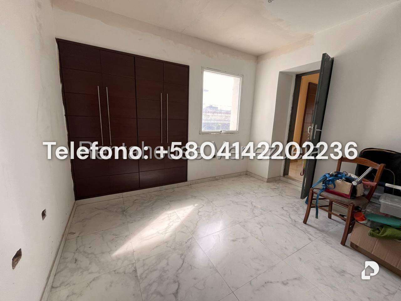 Casa en Altamira, Caracas – 12