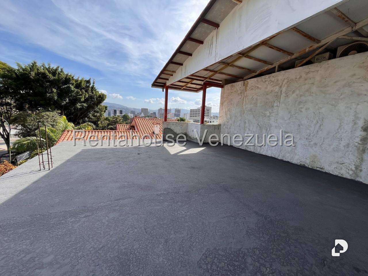 Casa en Altamira, Caracas – 30