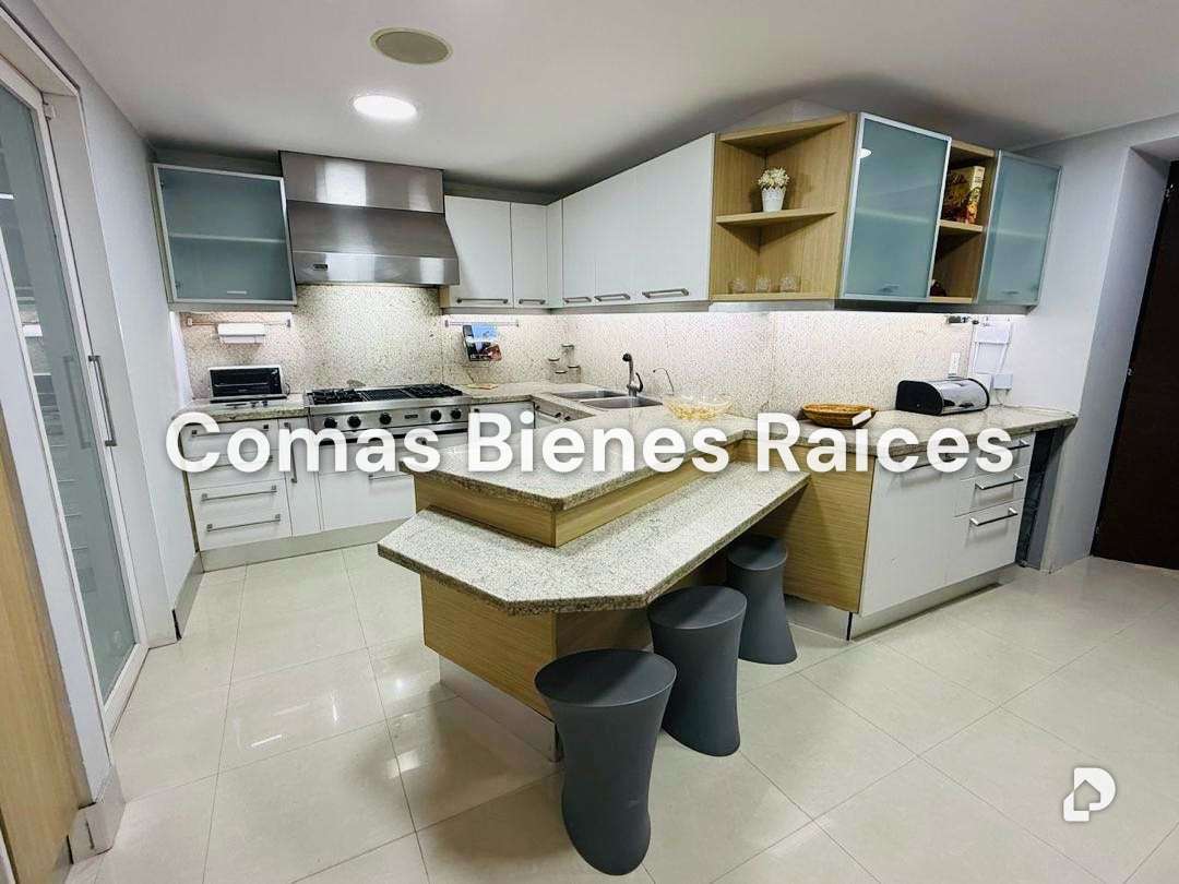 Apartment in Lomas de Las Mercedes, Caracas – 11