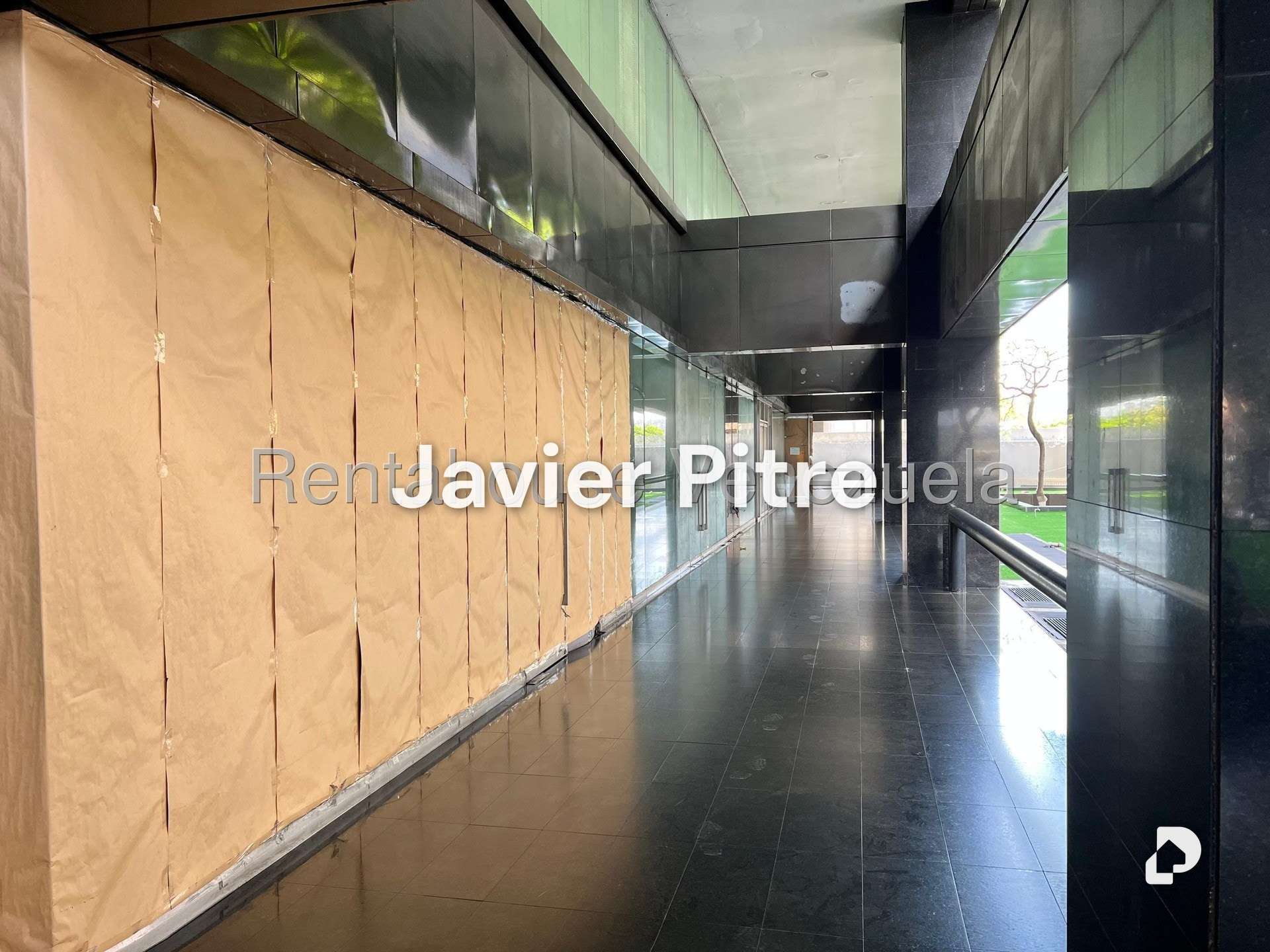 Local comercial en La California Norte, Caracas – 13