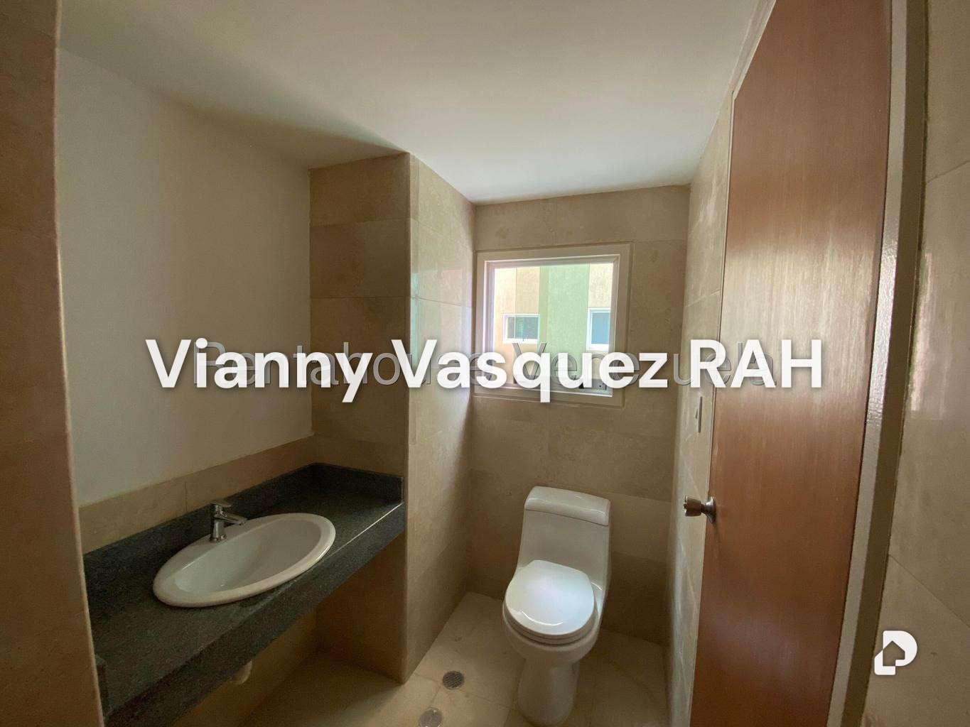 Apartamento en La Lagunita, Caracas – 13