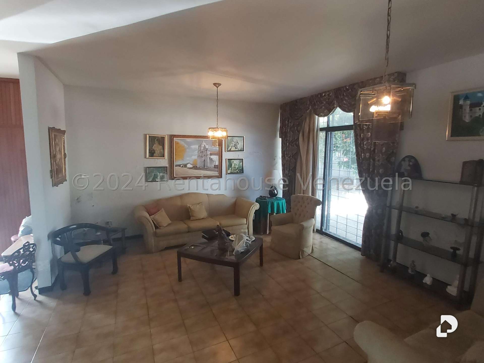 Casa en Sorocaima, Caracas – 15