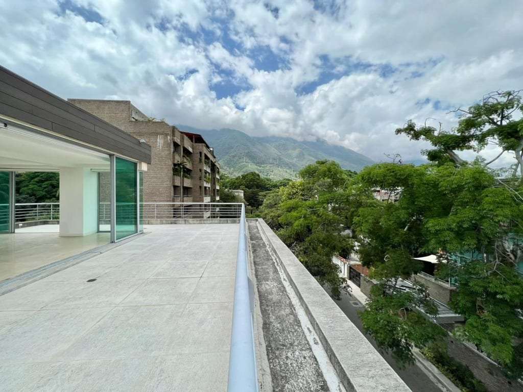 Apartamento en Country Club, Caracas - 1