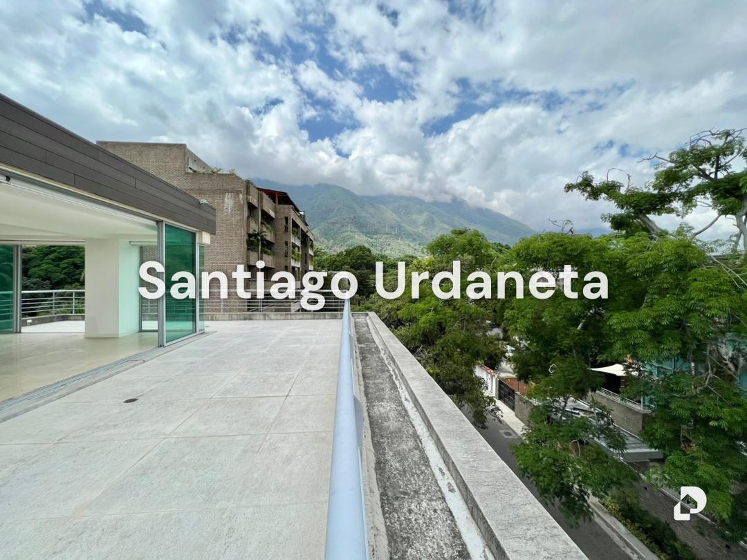 Apartamento en Country Club, Caracas – 1