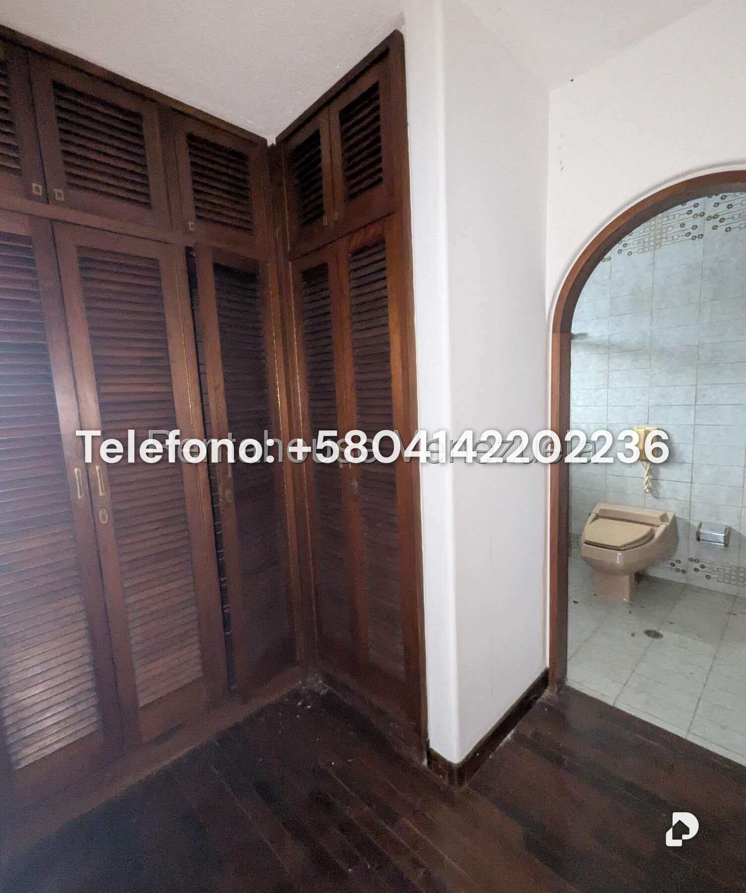 Casa en Cerro Verde, Caracas – 29
