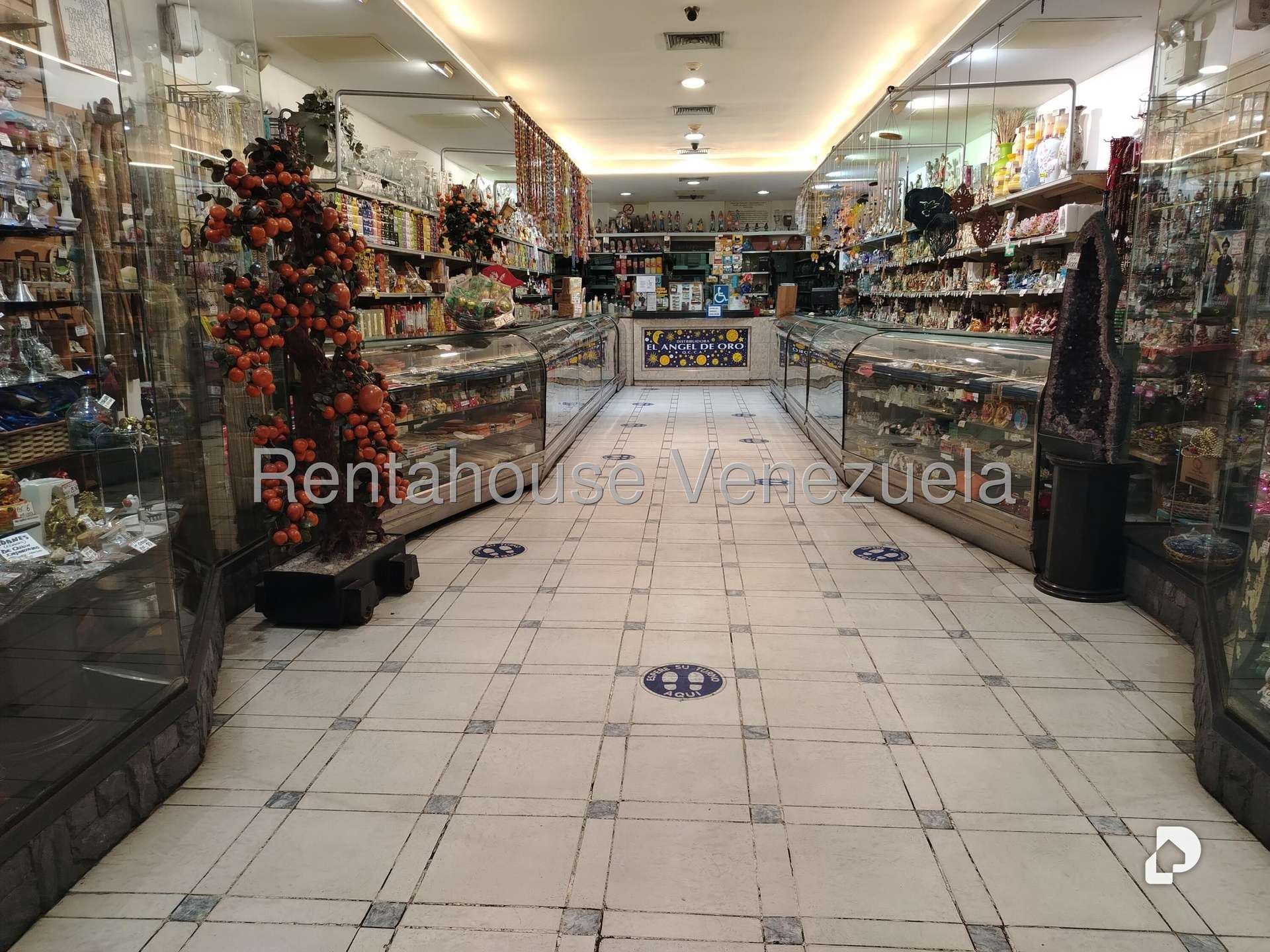 Local comercial en Quinta Crespo, Caracas – 2