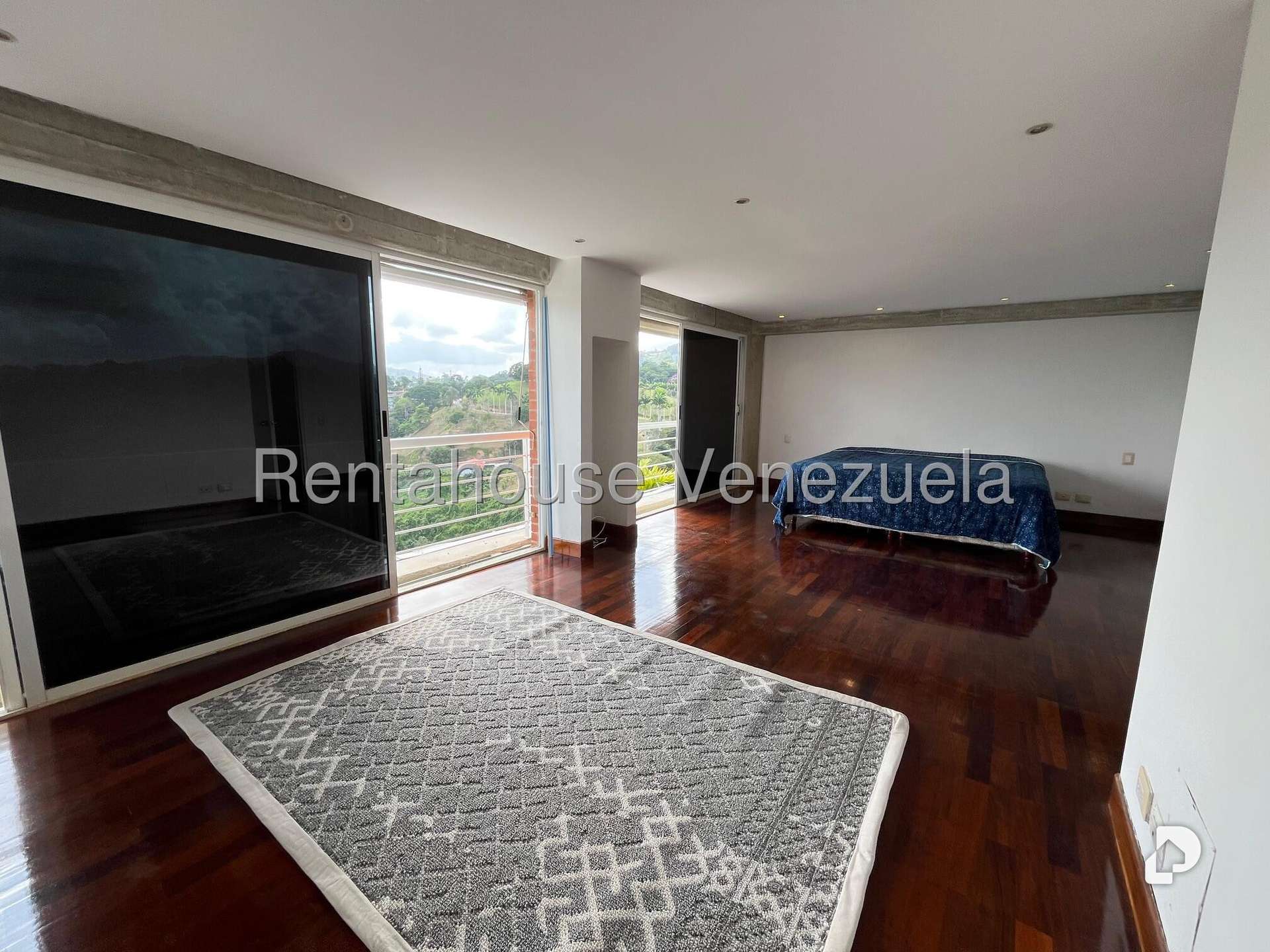 Apartamento en Lomas de La Lagunita, Caracas – 12