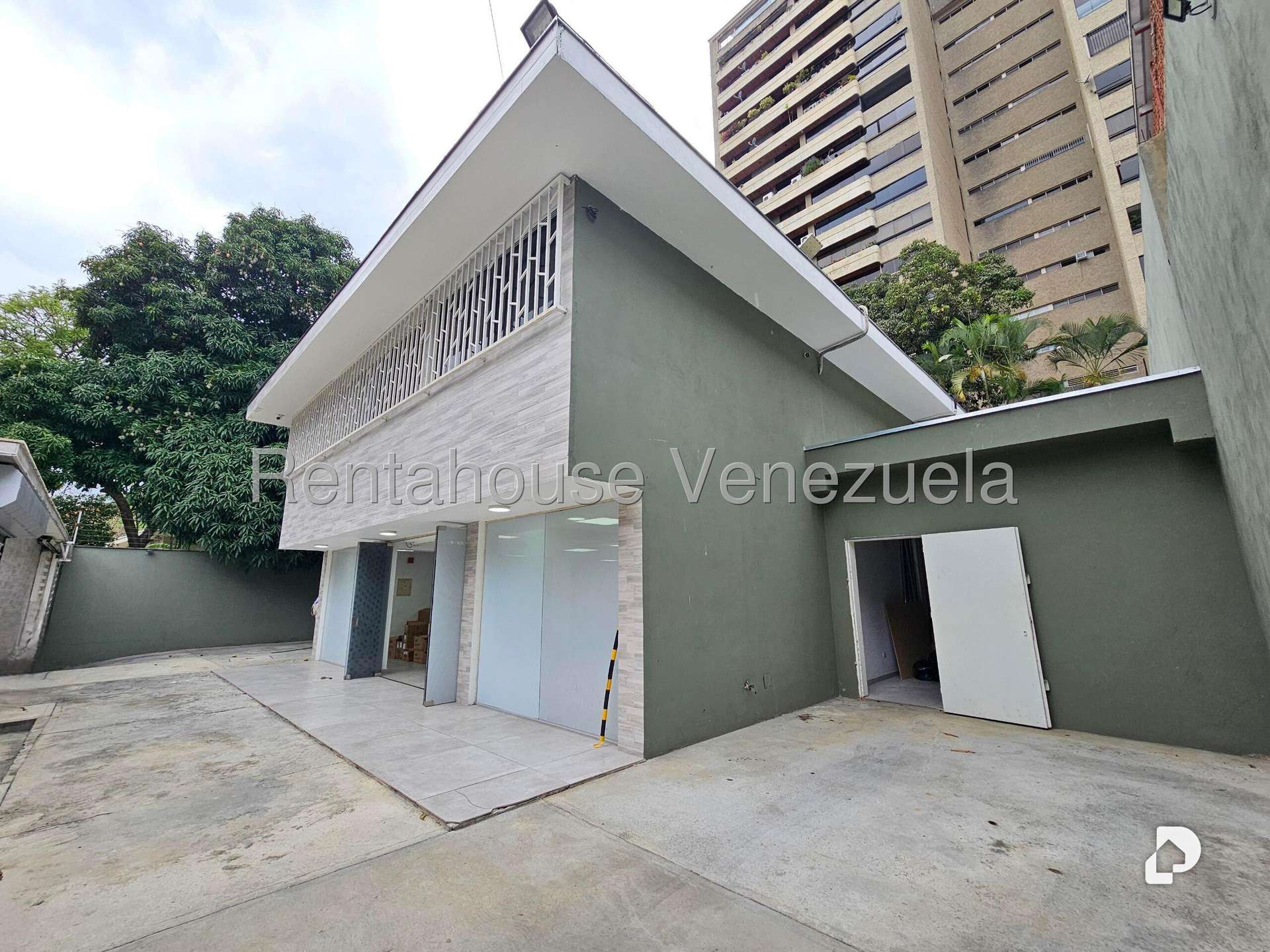 Local comercial en Santa Eduvigis, Caracas – 4