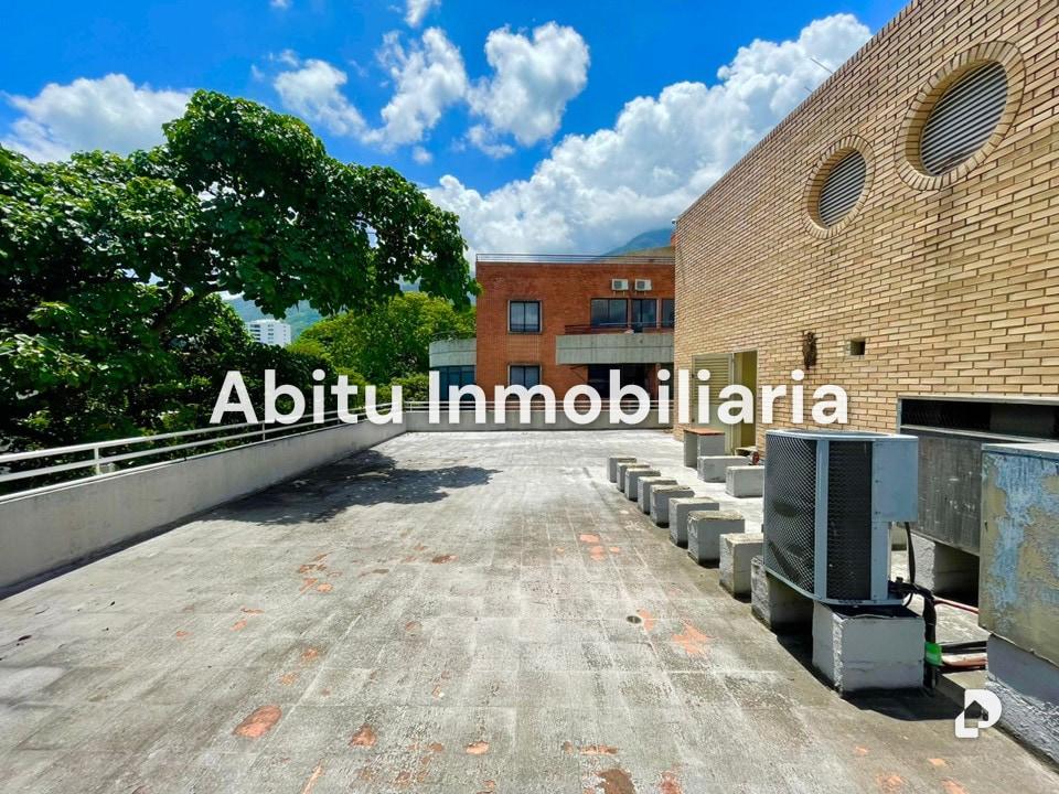 Edificio en La Castellana, Caracas – 4