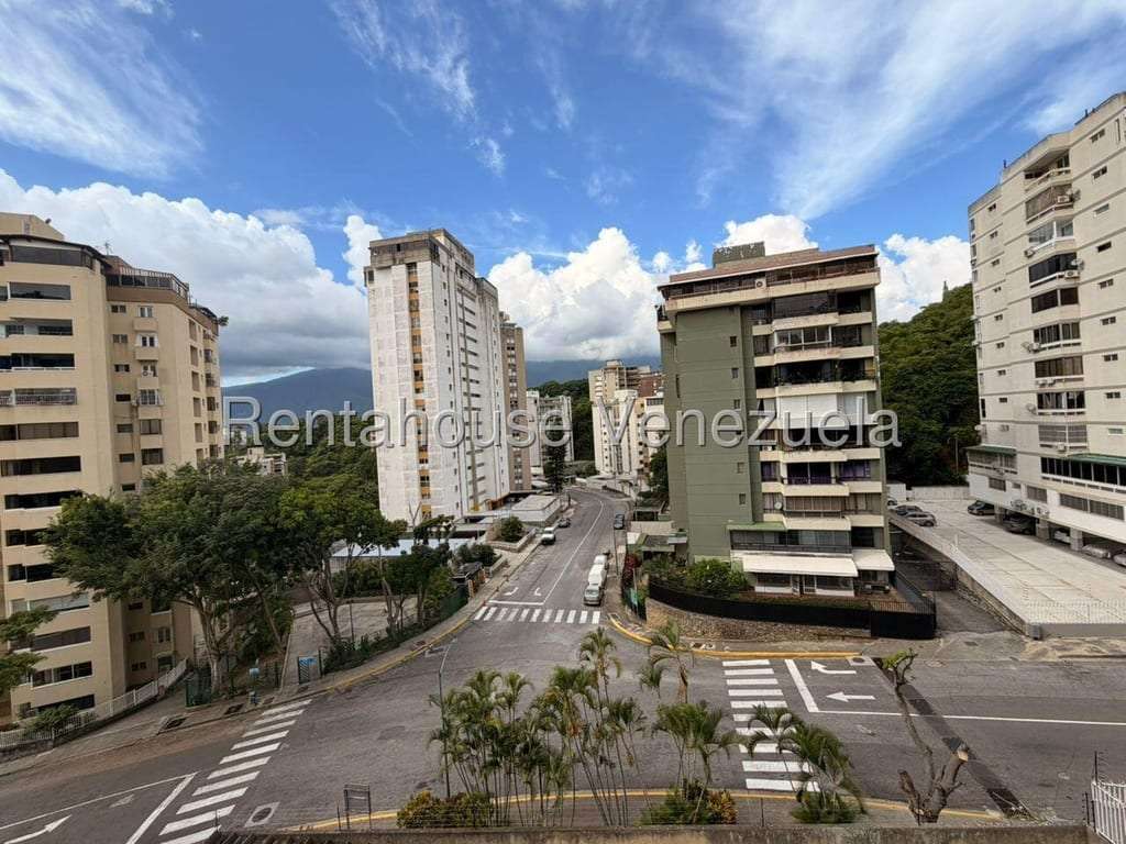 Apartamento en Santa Rosa de Lima, Caracas