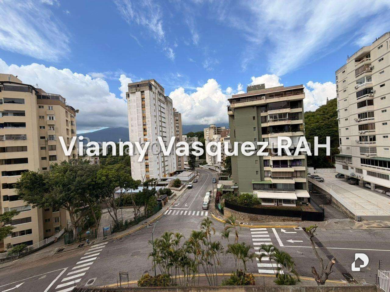 Apartamento en Santa Rosa de Lima, Caracas – 3