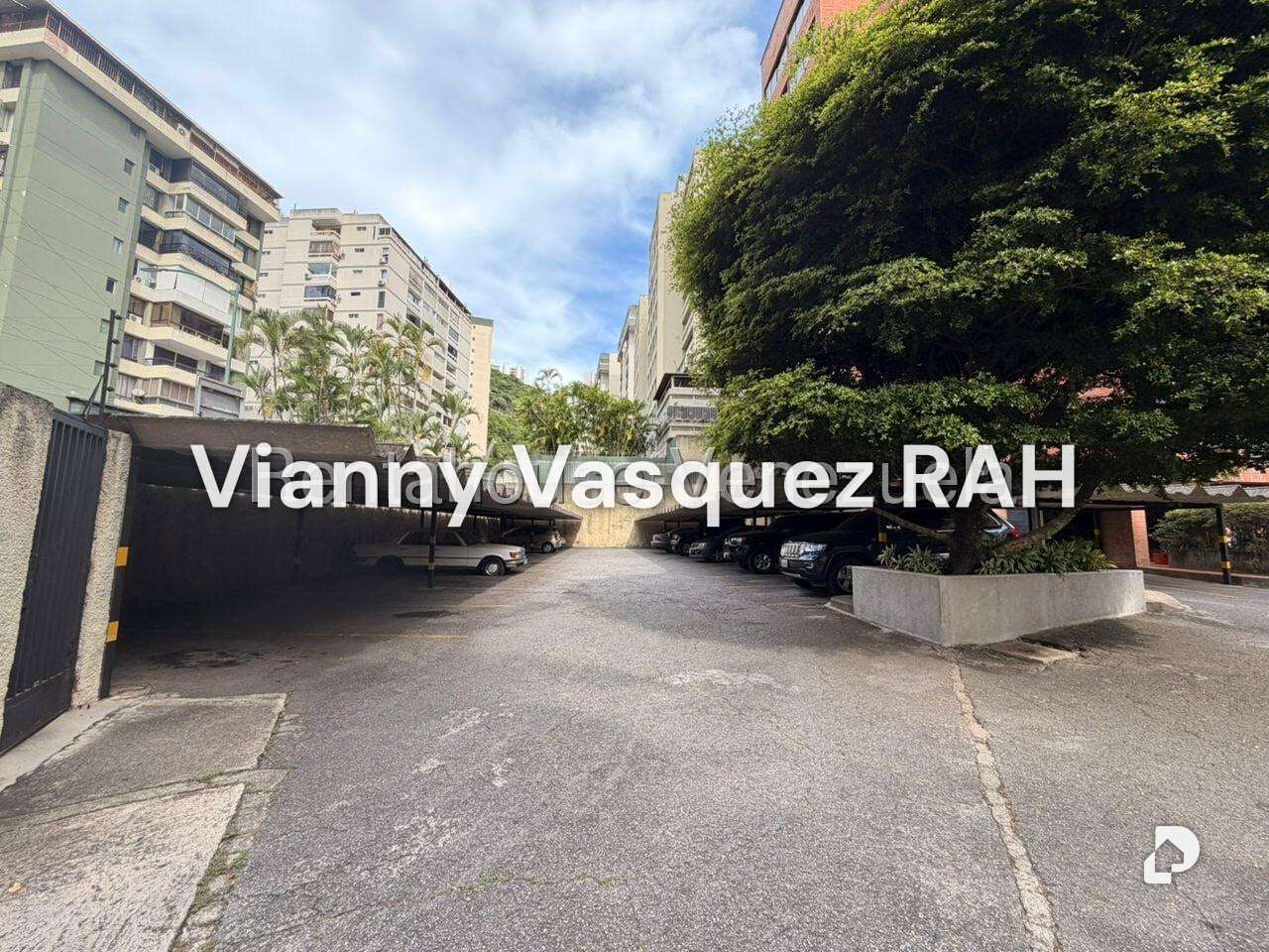 Apartamento en Santa Rosa de Lima, Caracas – 19