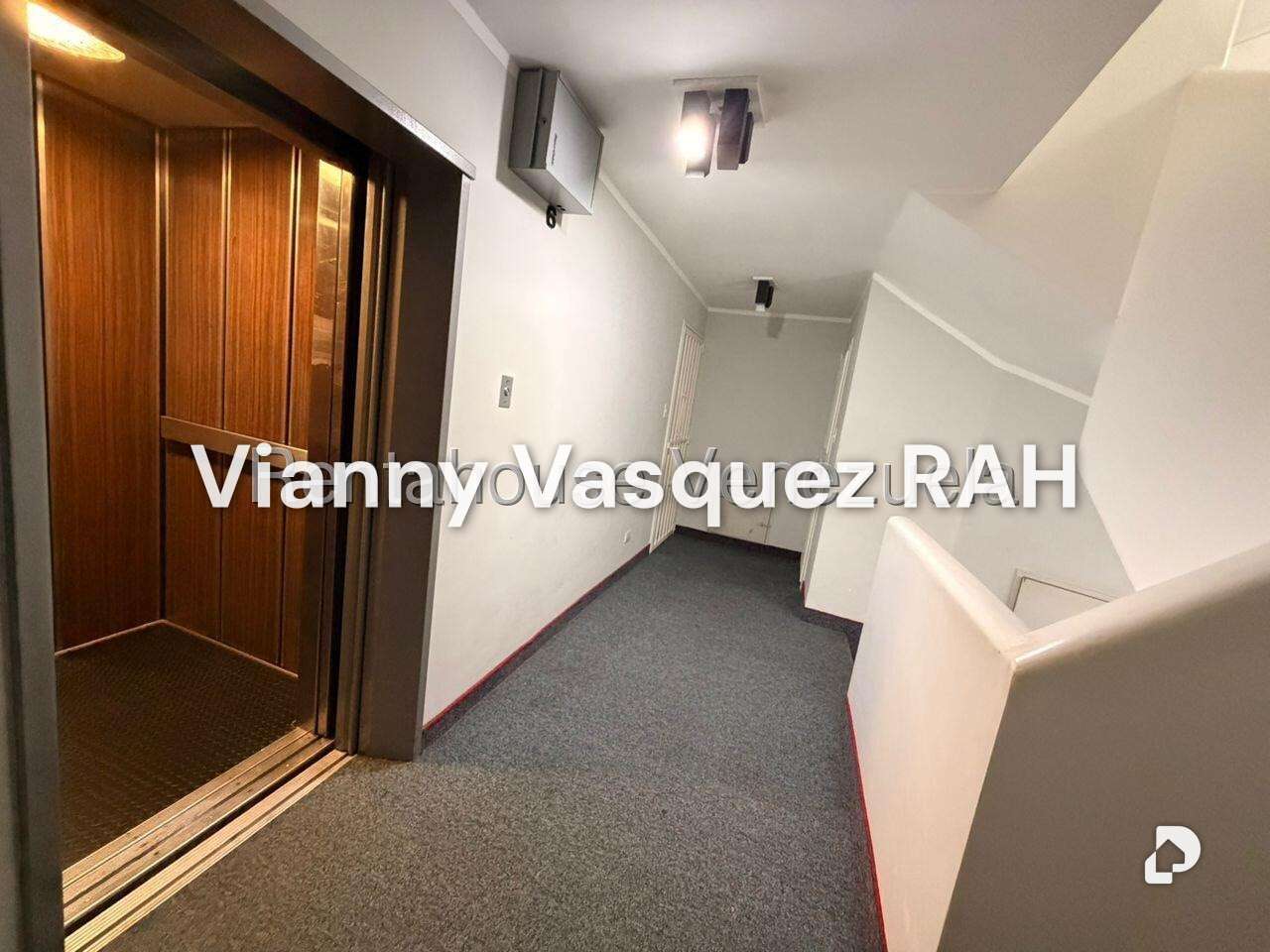 Apartamento en Santa Rosa de Lima, Caracas – 14