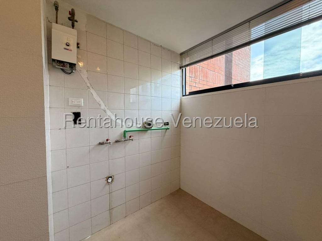 Apartamento en Santa Rosa de Lima, Caracas