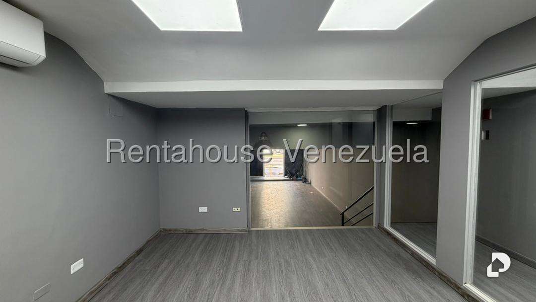 Local comercial en Altamira, Caracas – 19