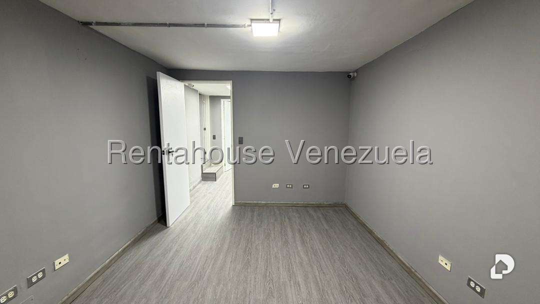 Local comercial en Altamira, Caracas – 20
