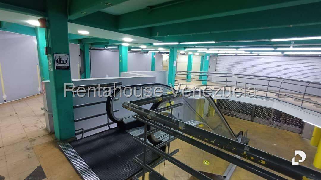 Local comercial en Parroquia Catedral, Caracas – 11