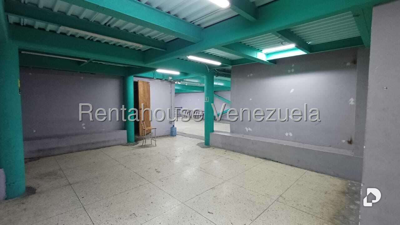 Local comercial en Parroquia Catedral, Caracas – 14