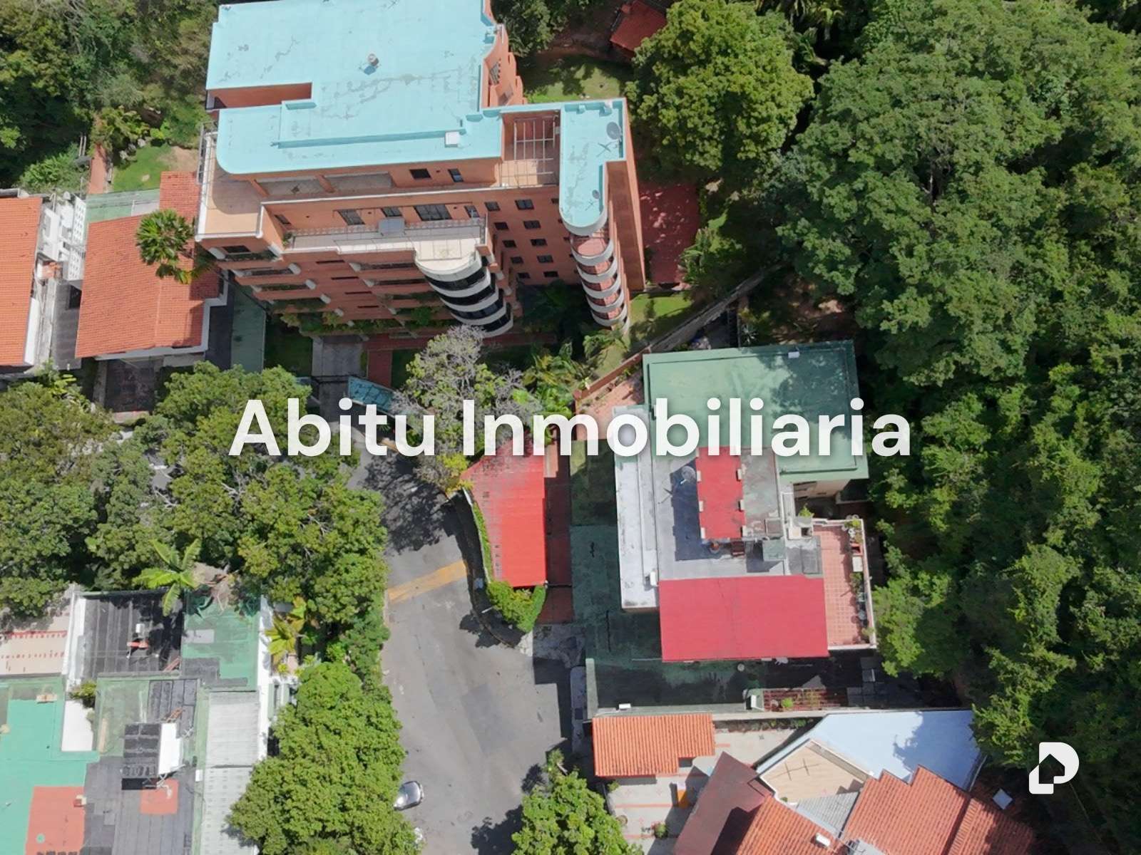 Edificio en Lomas de Las Mercedes, Caracas – 17