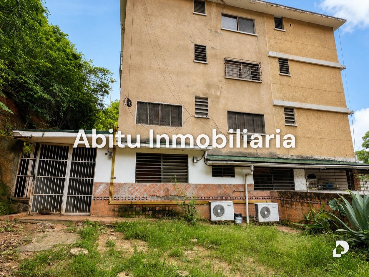 Edificio en Lomas de Las Mercedes, Caracas – 2