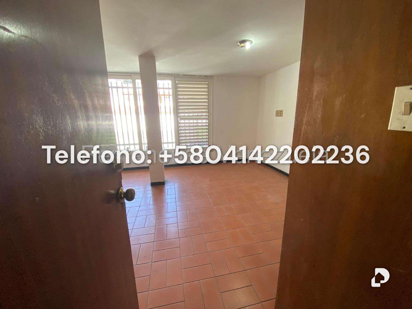 Casa en Prados del Este, Caracas – 43