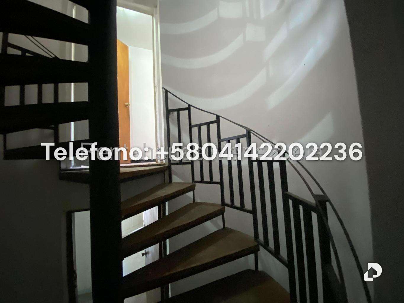 Casa en Prados del Este, Caracas – 32