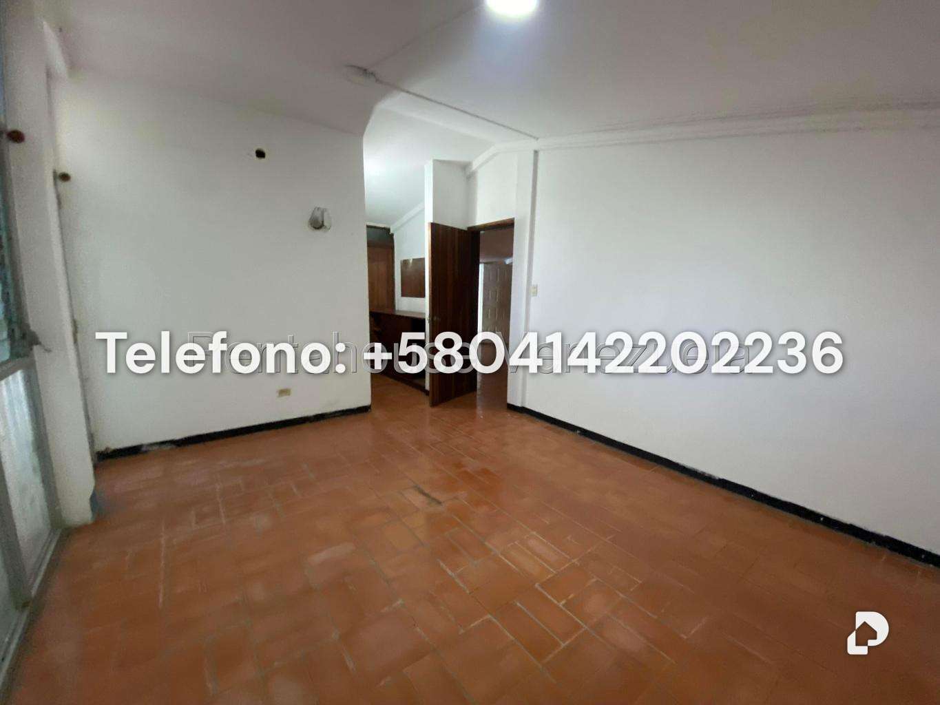 Casa en Prados del Este, Caracas – 68