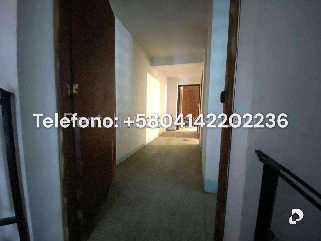 Casa en Prados del Este, Caracas – 31