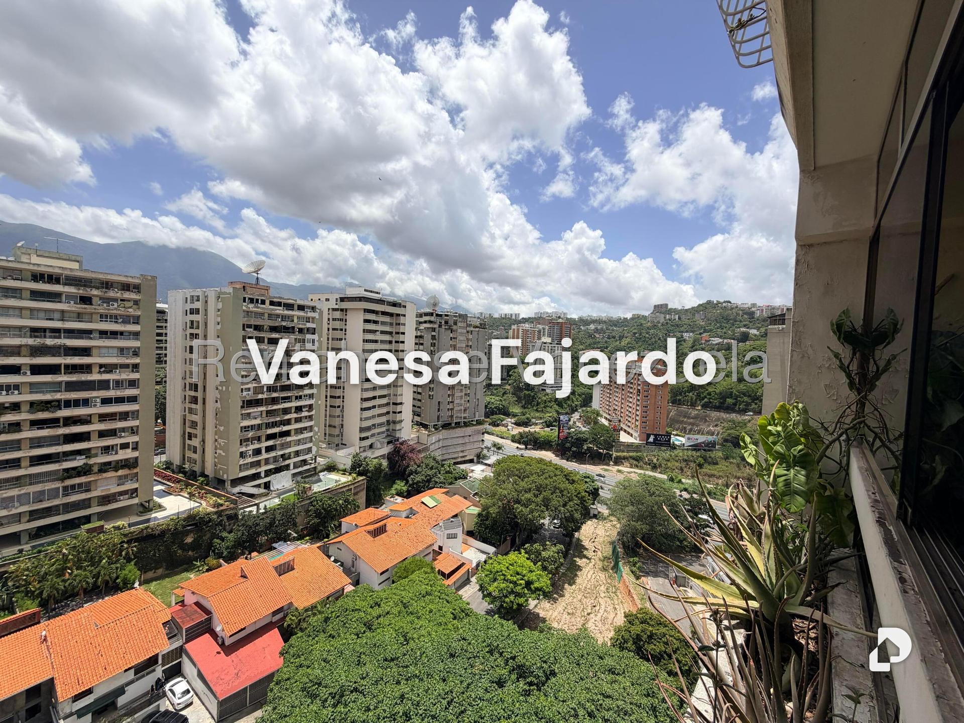 Apartamento en Santa Fe Sur, Caracas – 1