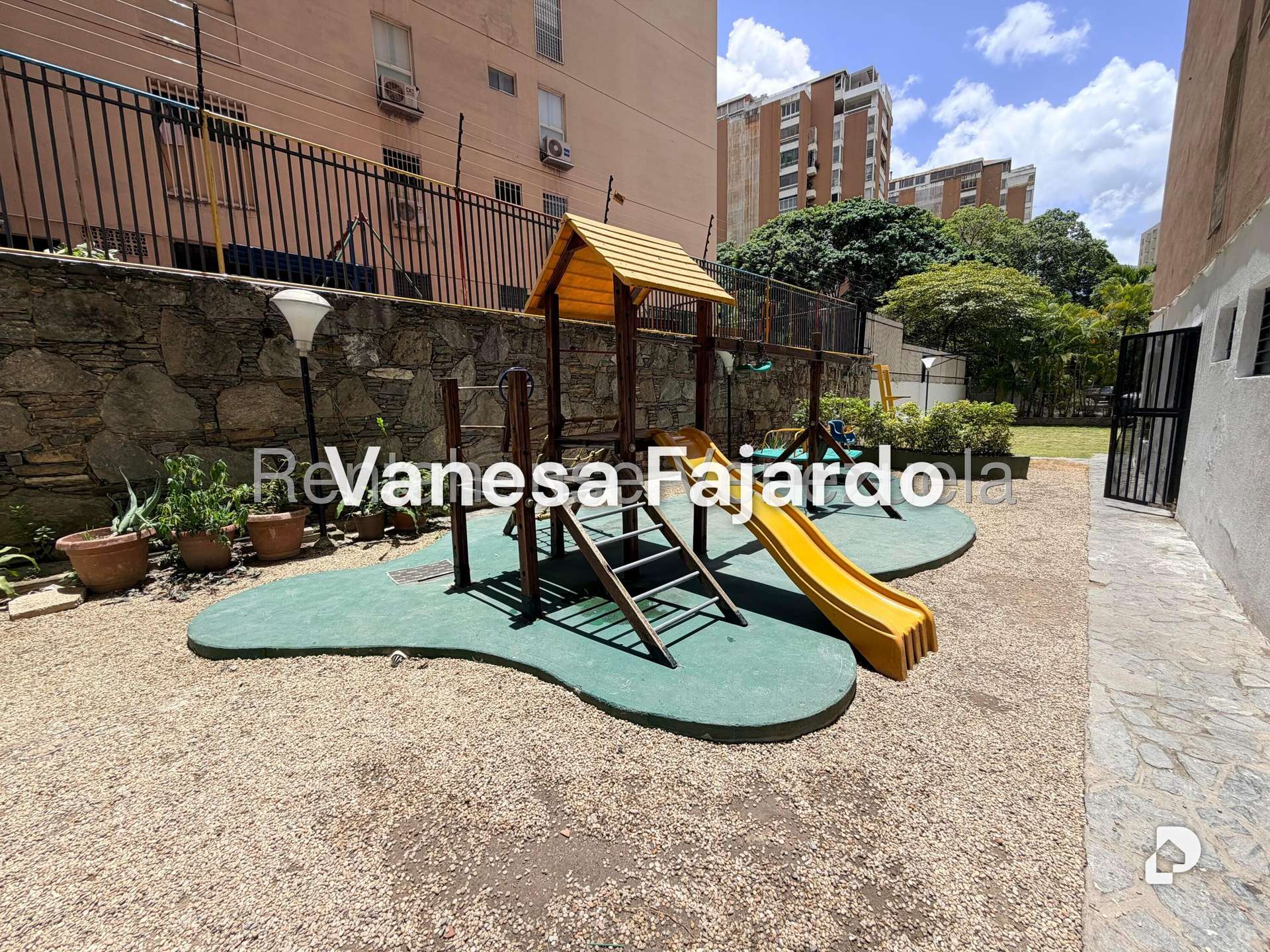 Apartamento en Santa Fe Sur, Caracas – 17