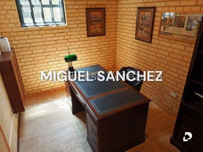 Casa en Oripoto, Caracas – 18