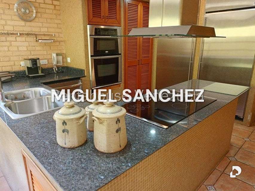 Casa en Oripoto, Caracas – 16