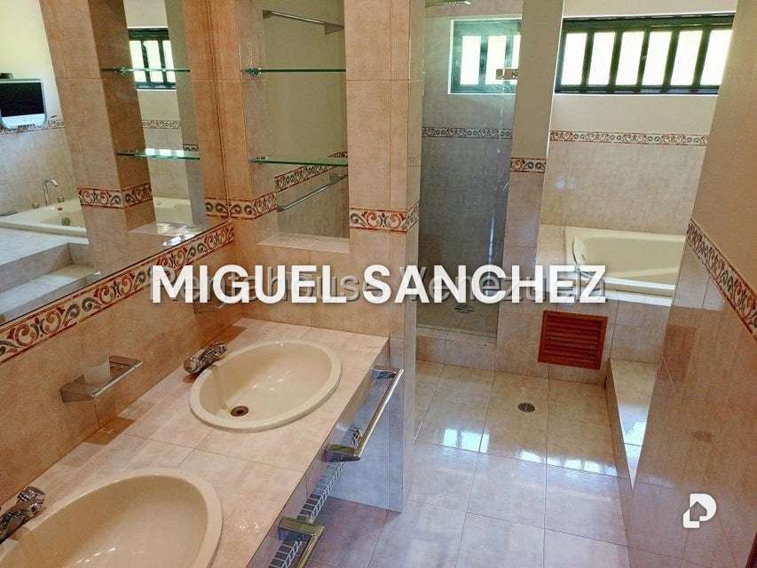 Casa en Oripoto, Caracas – 22