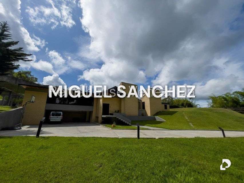 Casa en Oripoto, Caracas – 2