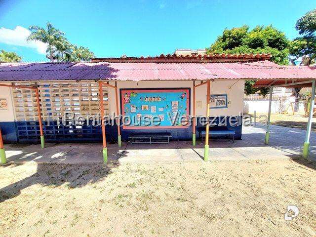 Local comercial en Montalbán I, Caracas – 10