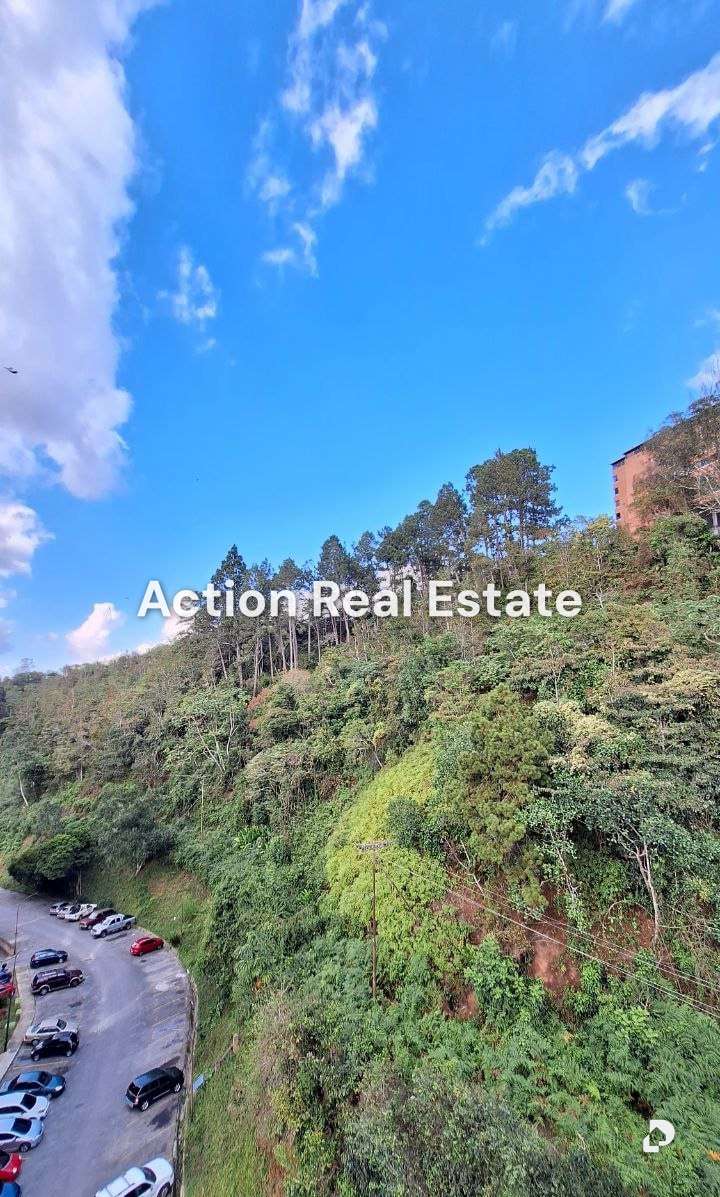 Apartamento en El Picacho, Altos Mirandinos – 15