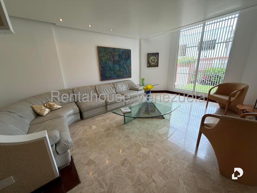 Casa en Alto Prado, Caracas – 3