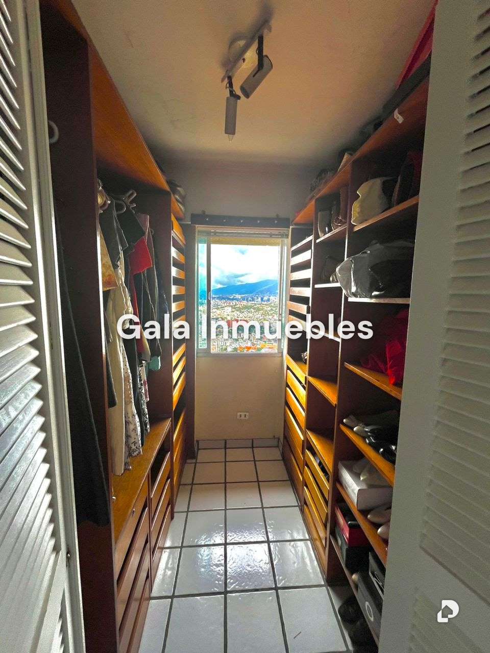 Apartamento en Santa Mónica, Caracas – 12