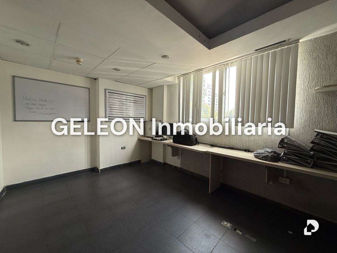 Oficina en Santa Eduvigis, Caracas – 9