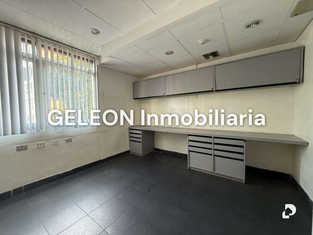 Oficina en Santa Eduvigis, Caracas – 8