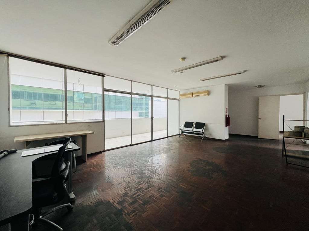 Oficina en El Rosal, Caracas - 1
