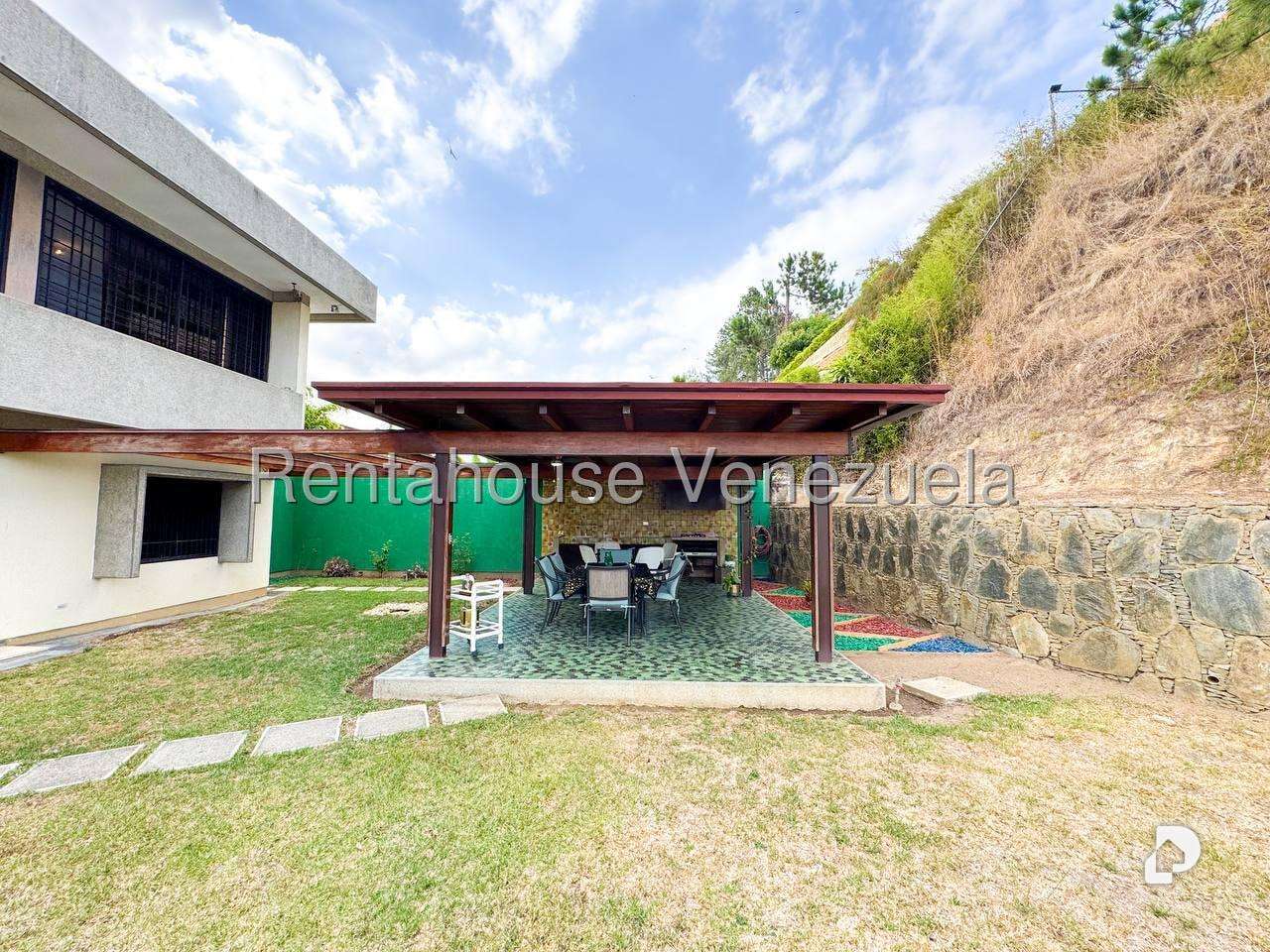 Casa en Los Naranjos (del Cafetal), Caracas – 22