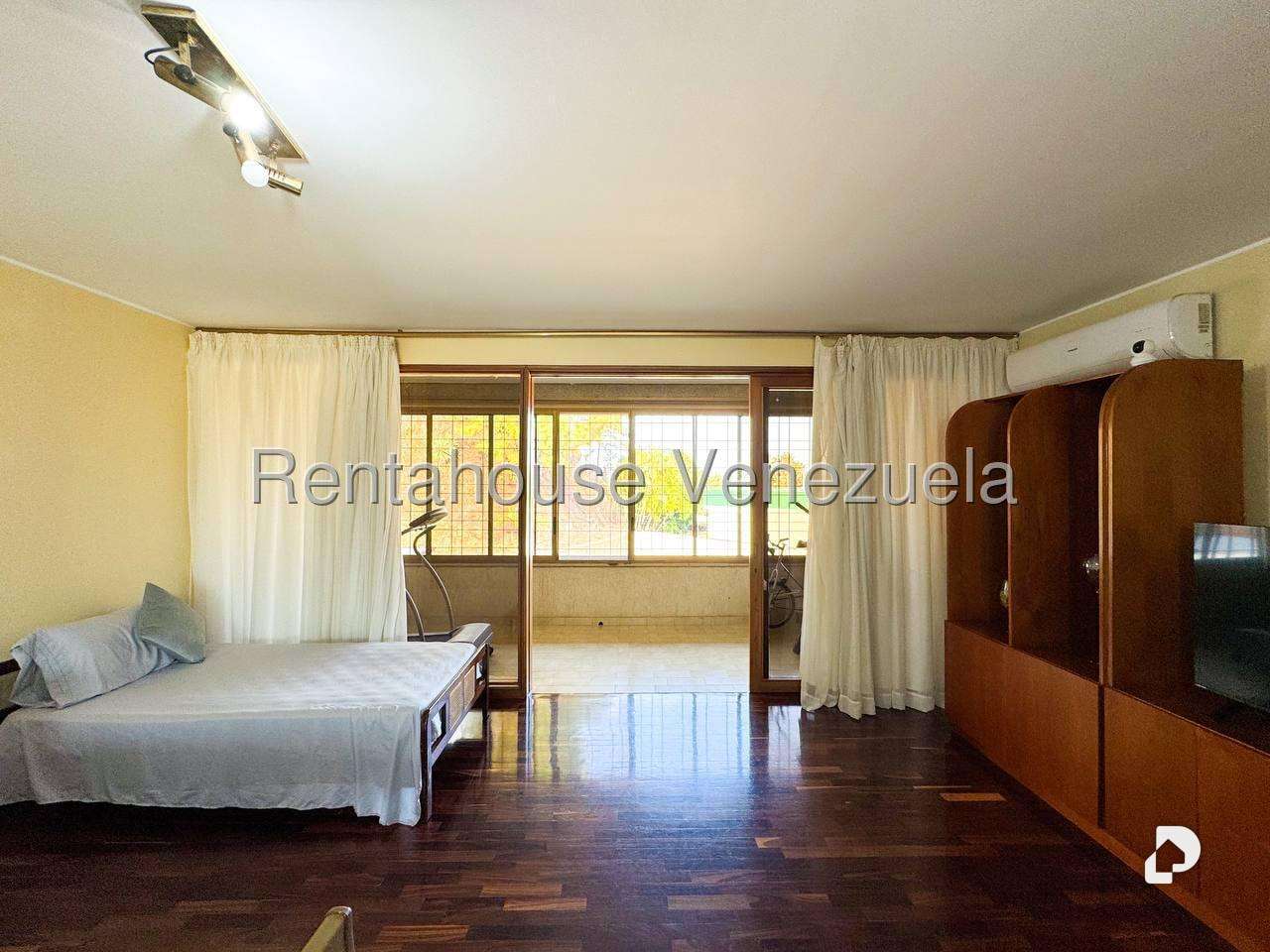 Casa en Los Naranjos (del Cafetal), Caracas – 57