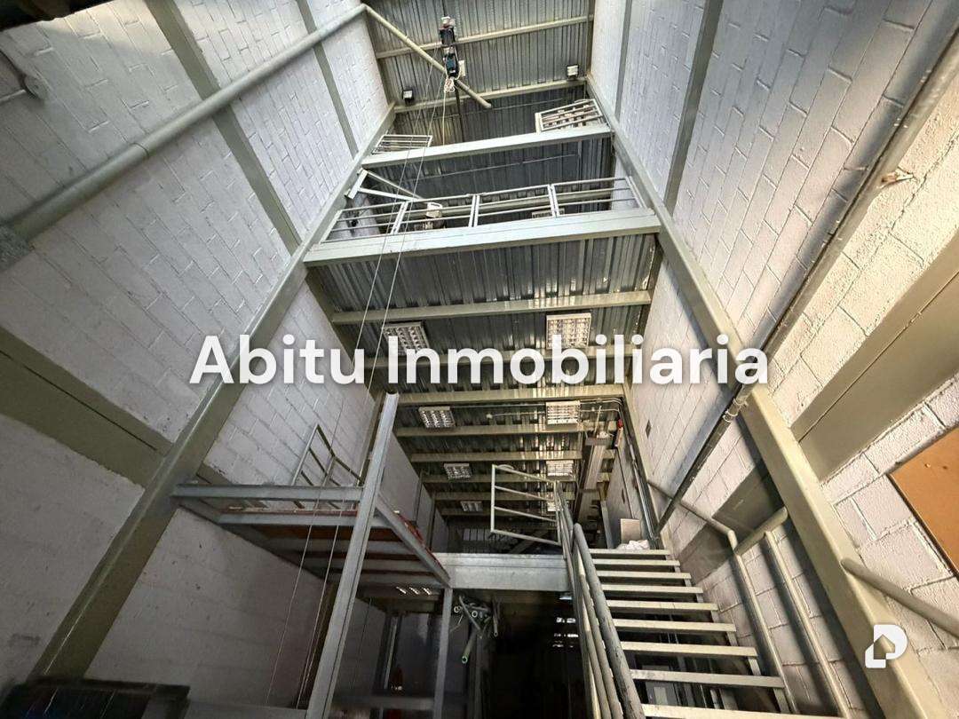 Building in Boleíta Sur, Caracas – 10