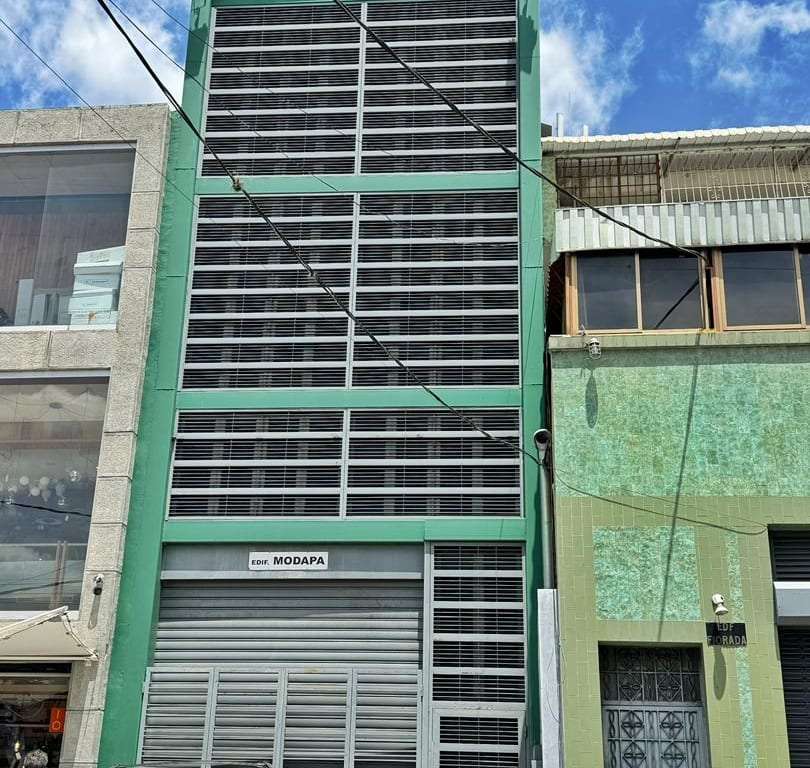 Edificio en Boleíta Sur, Caracas - 1