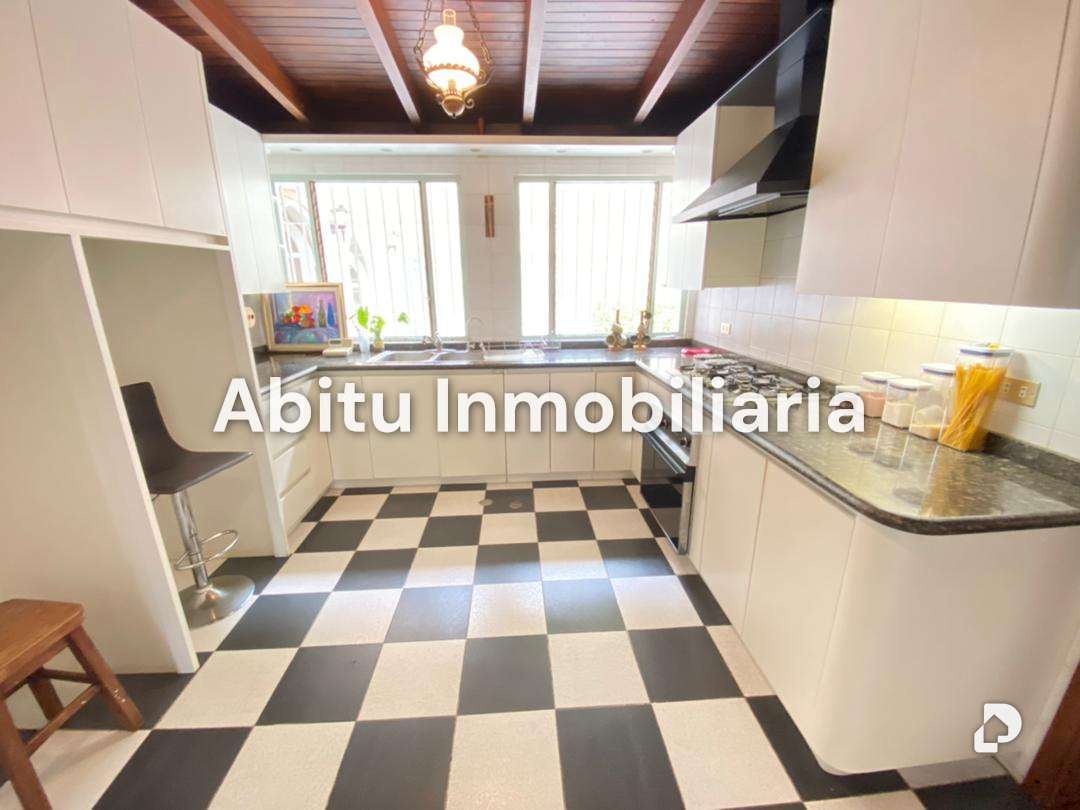 Casa en Oripoto, Caracas – 8