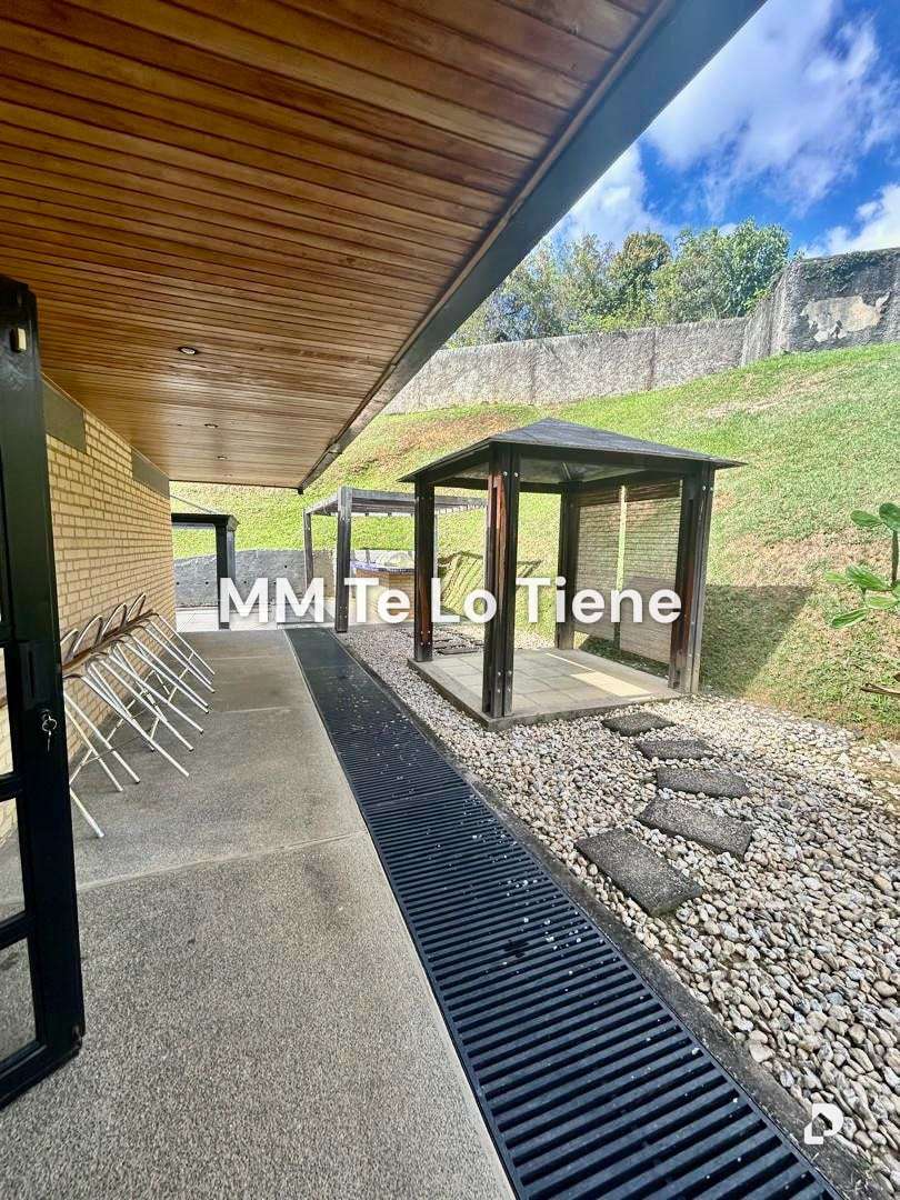 House in Oripoto, Caracas – 11